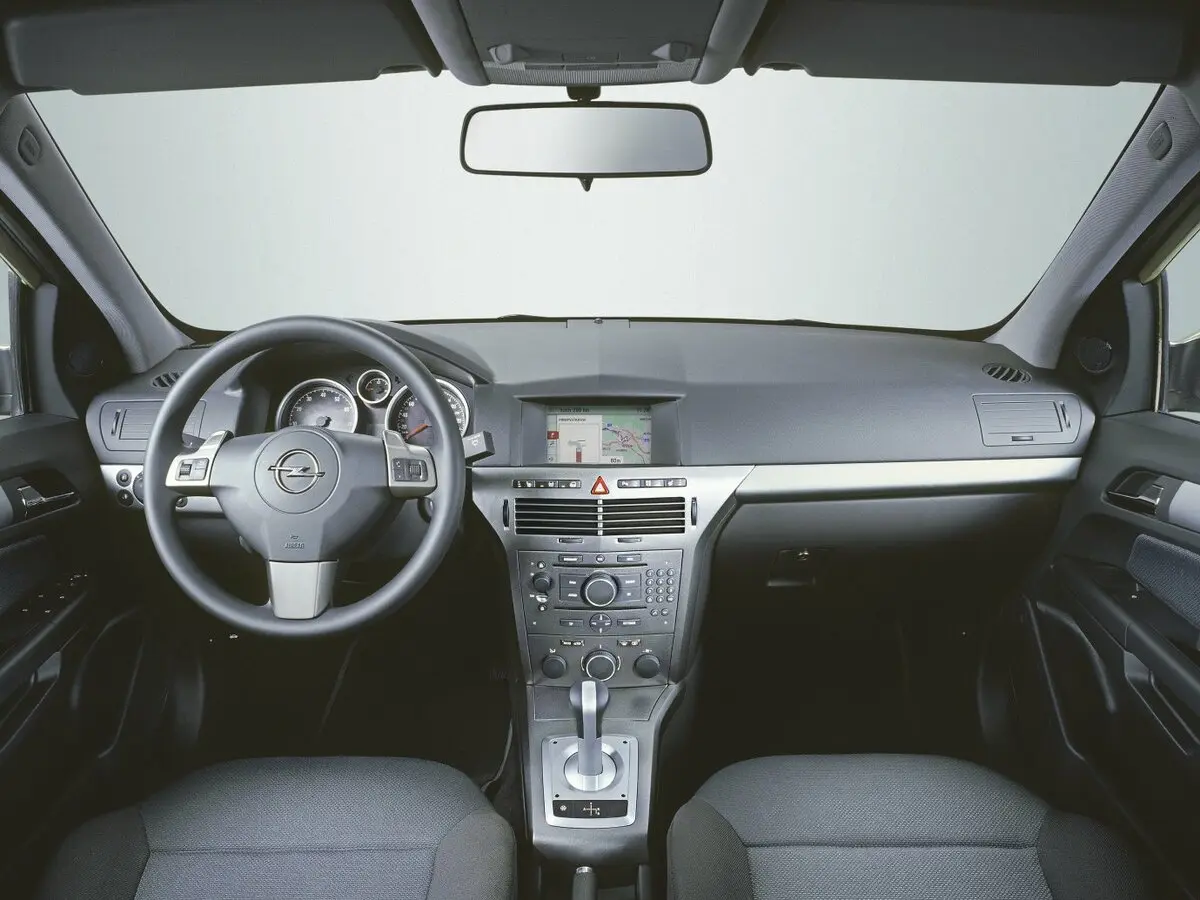 Opel Astra H Универсал 5 дв. — фото 6