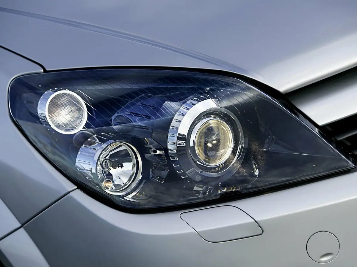 Opel Astra H Универсал 5 дв. — фото 11