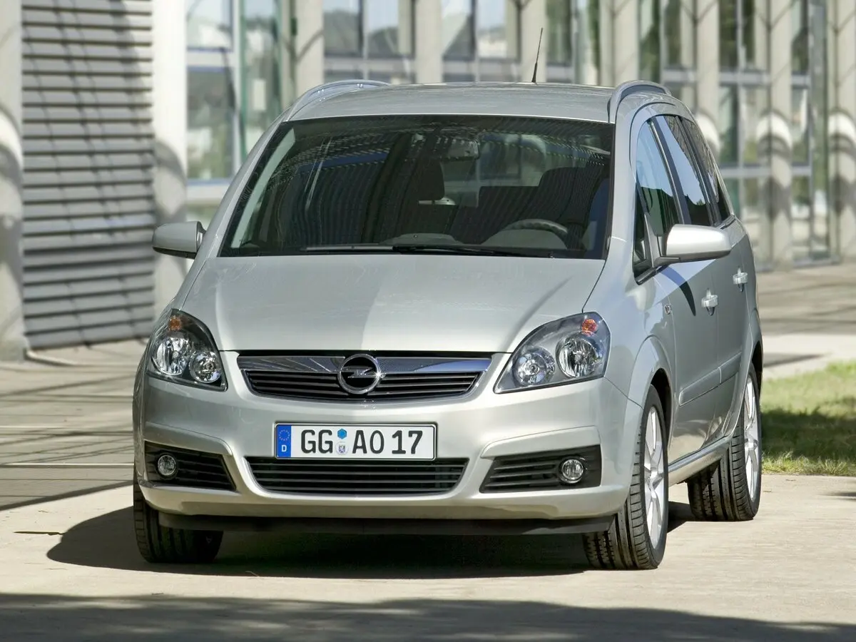 Opel Zafira B Компактвэн — фото 3