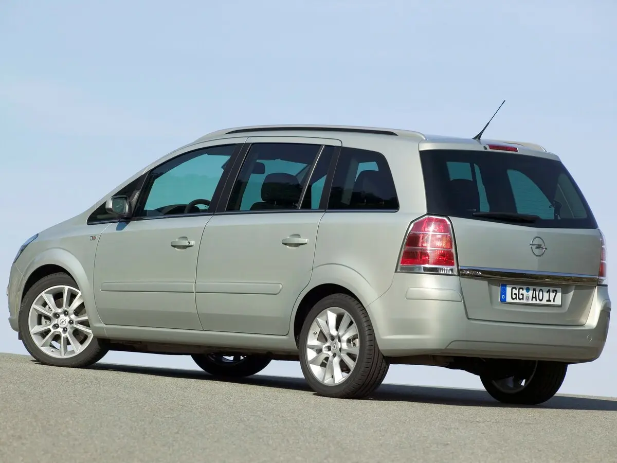 Opel Zafira B Компактвэн — фото 5