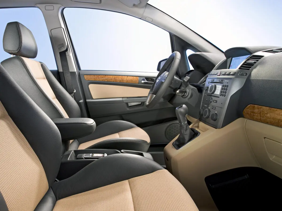 Opel Zafira B Компактвэн — фото 7