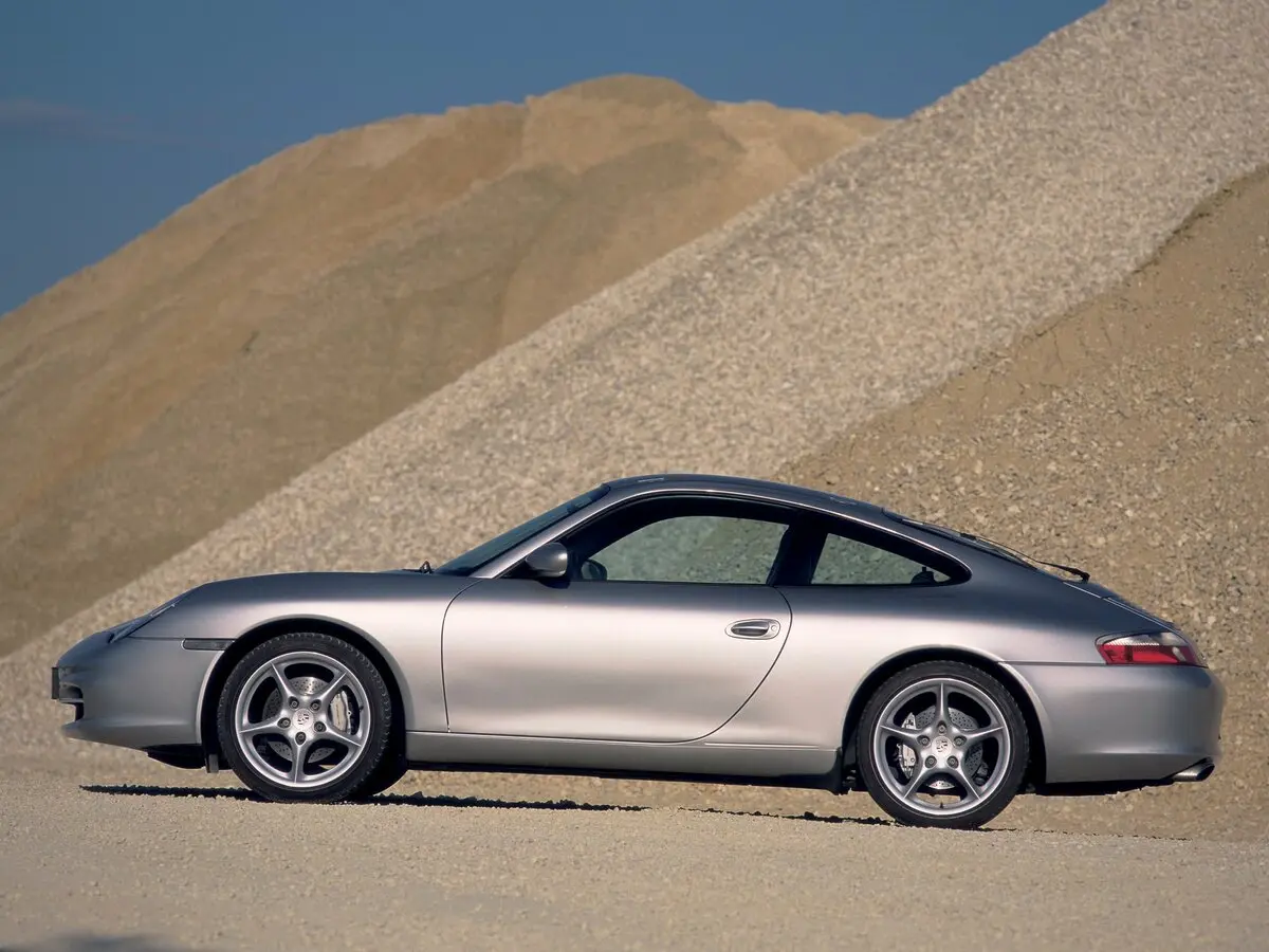 Porsche 911 V (996) Рестайлинг Купе — сүрөт 2