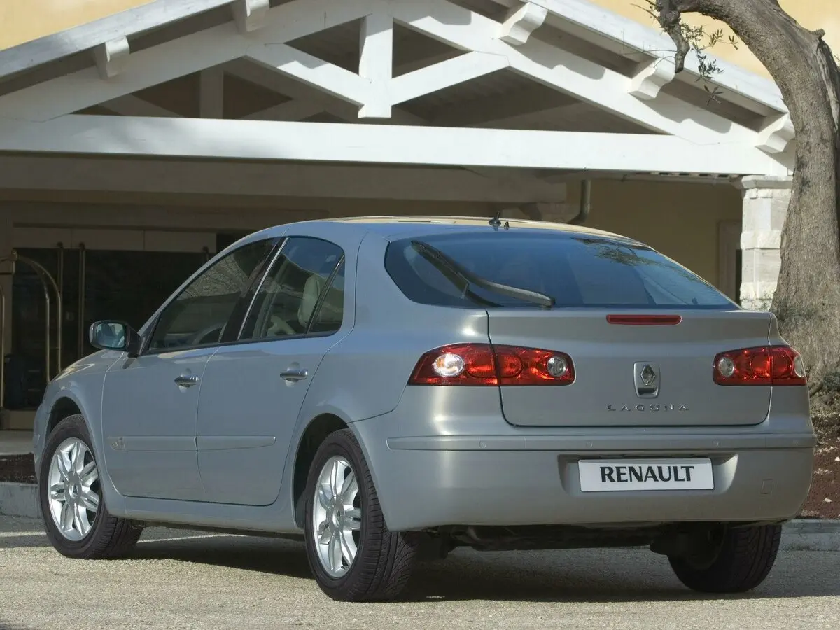 Renault Laguna II Рестайлинг Лифтбек — сүрөт 4
