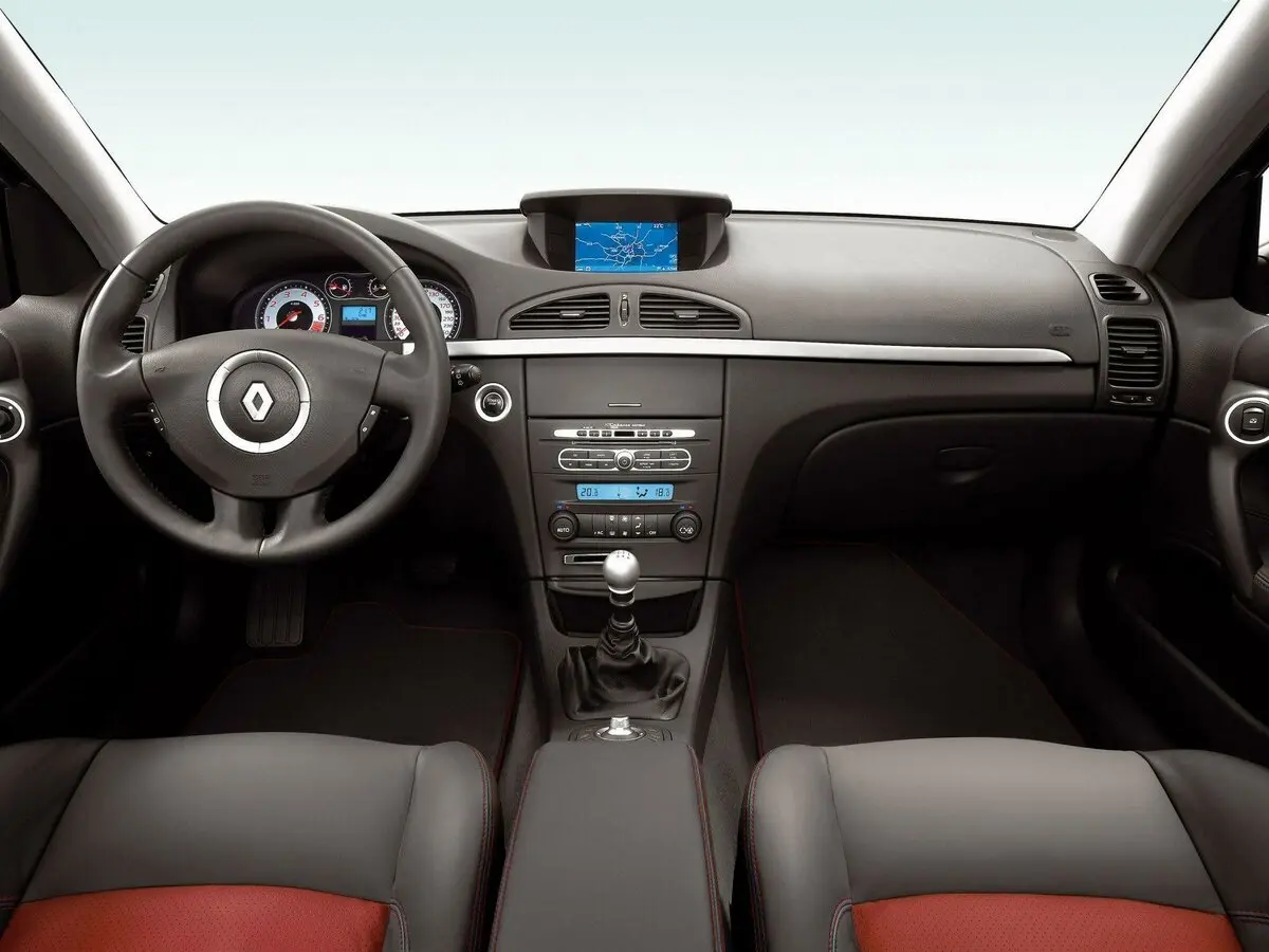Renault Laguna II Рестайлинг Лифтбек — сүрөт 5