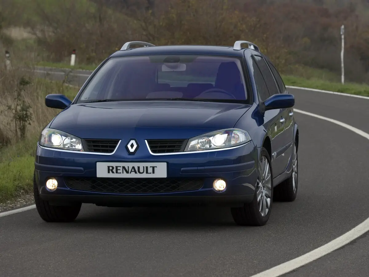 Renault Laguna II Рестайлинг Универсал 5 дв. — сүрөт 3