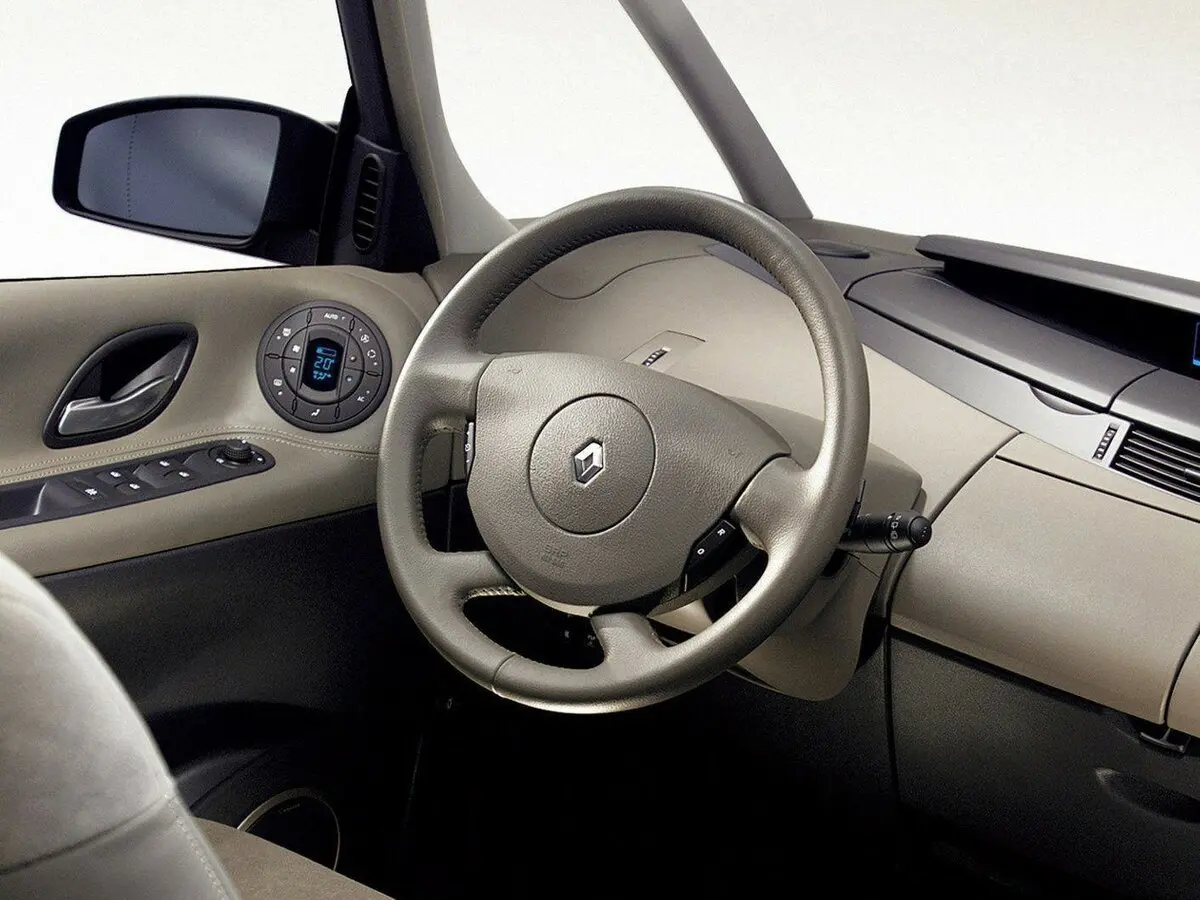 Renault Espace IV Минивэн — фото 6