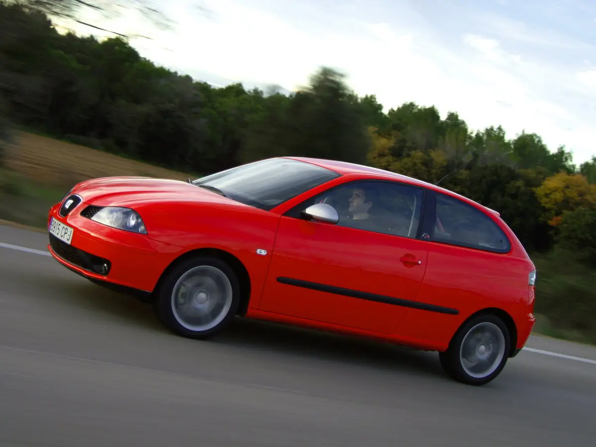 SEAT Ibiza III Хэтчбек 3 дв. — 照片 2