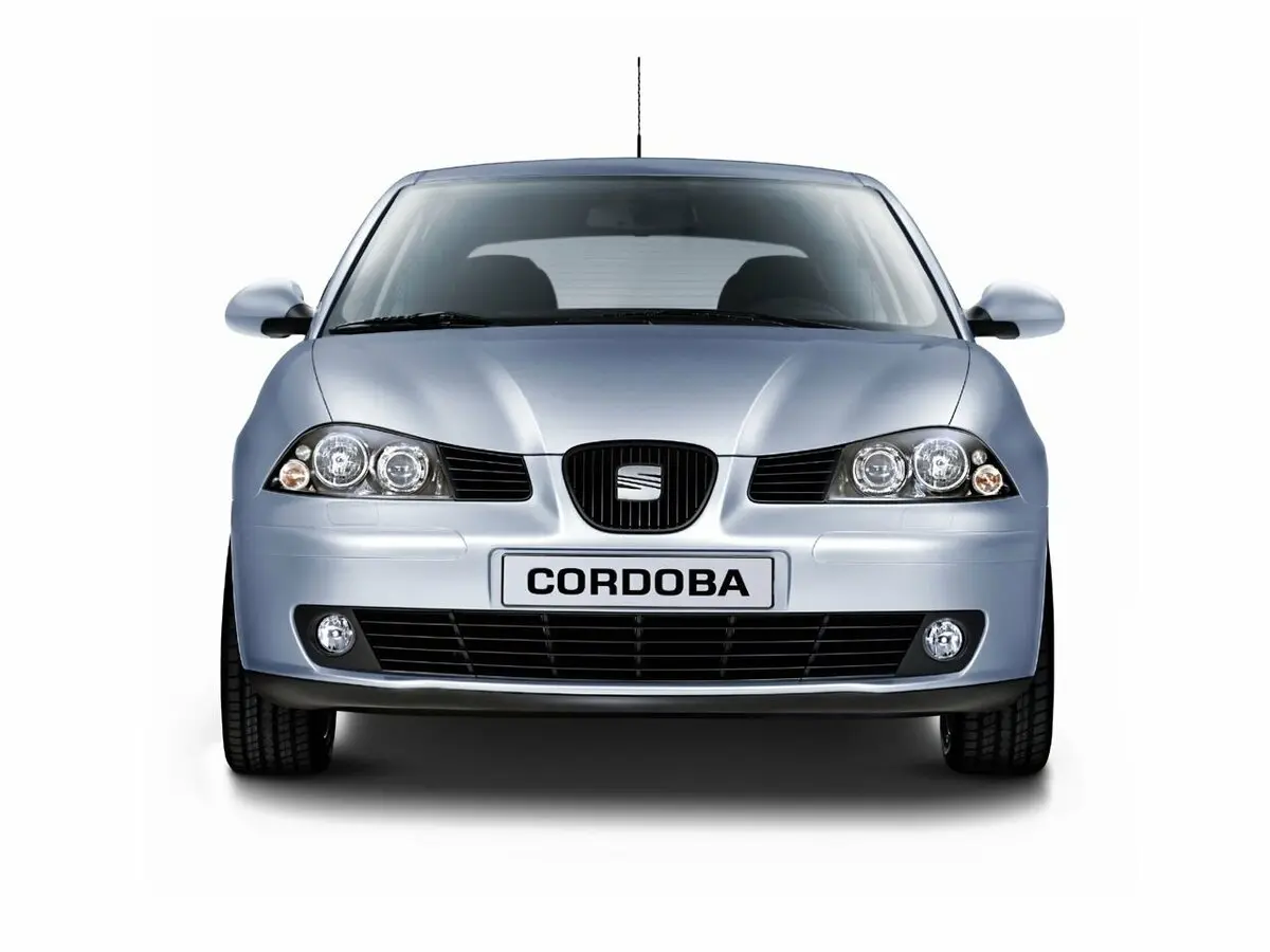 SEAT Cordoba II Седан — photo 3