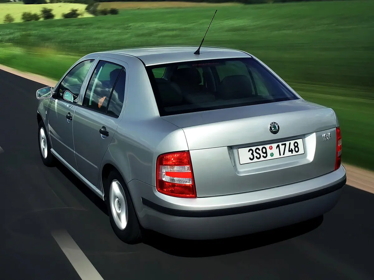 Skoda Fabia I Рестайлинг Седан — фото 5