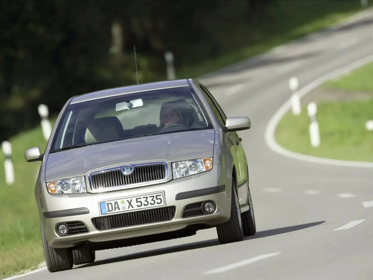 Skoda Fabia I Рестайлинг Хэтчбек 5 дв. — фото 3