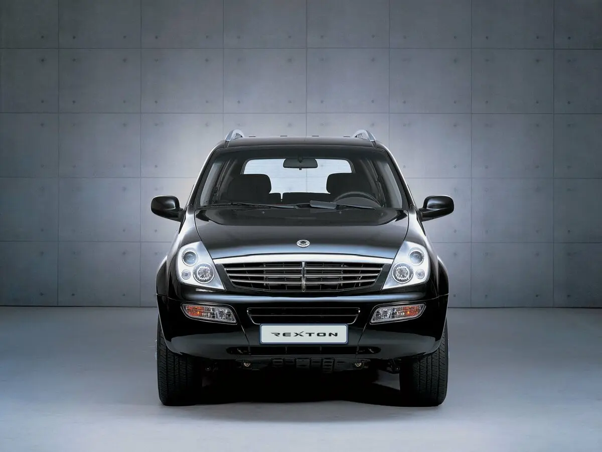 SsangYong Rexton I Внедорожник 5 дв. — фото 4
