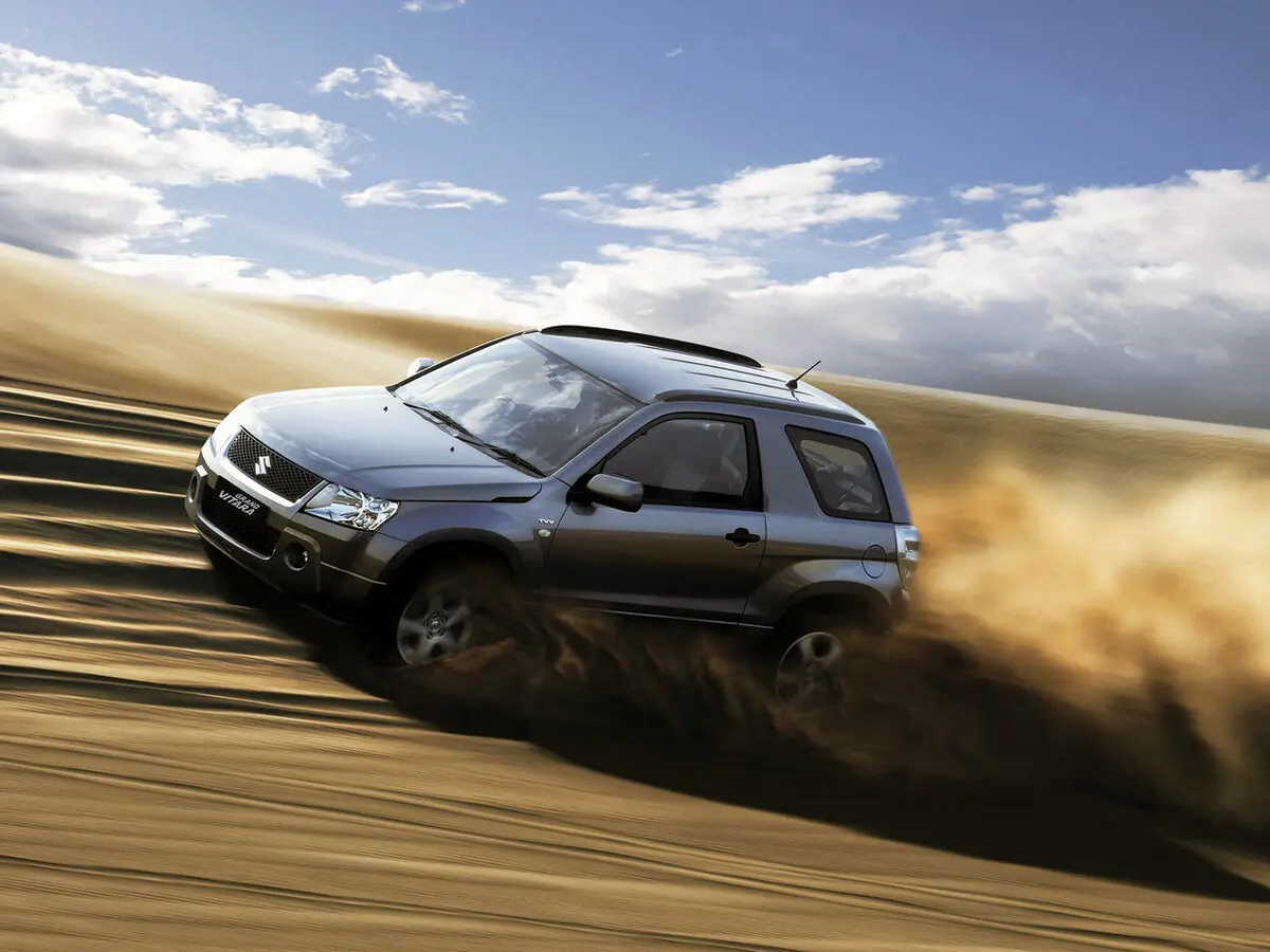 Suzuki Grand Vitara II Внедорожник 3 дв. — сүрөт 2
