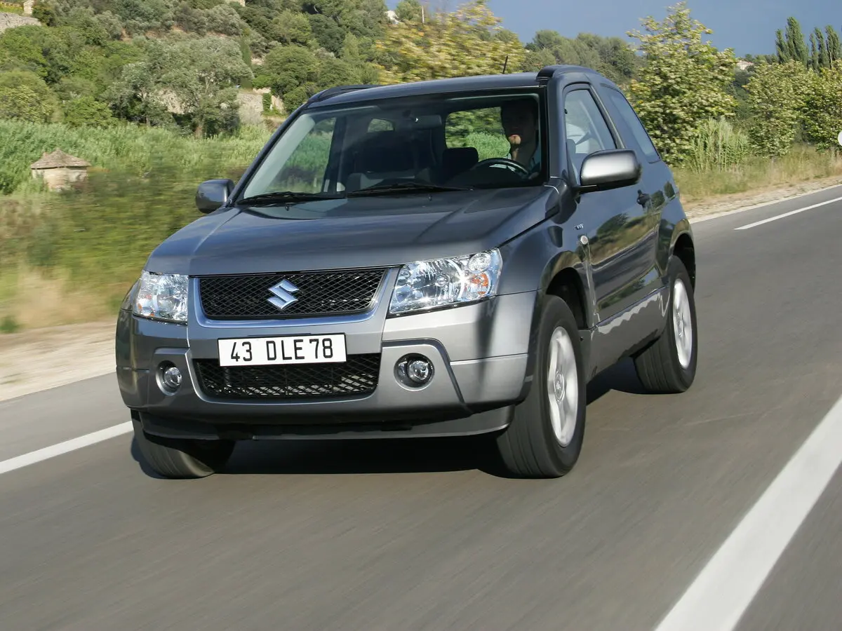 Suzuki Grand Vitara II Внедорожник 3 дв. — сүрөт 3