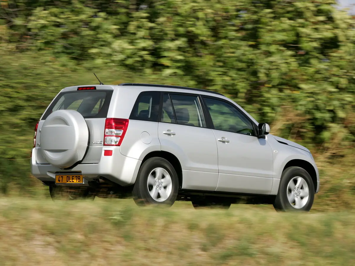 Suzuki Grand Vitara II Внедорожник 5 дв. — сүрөт 2