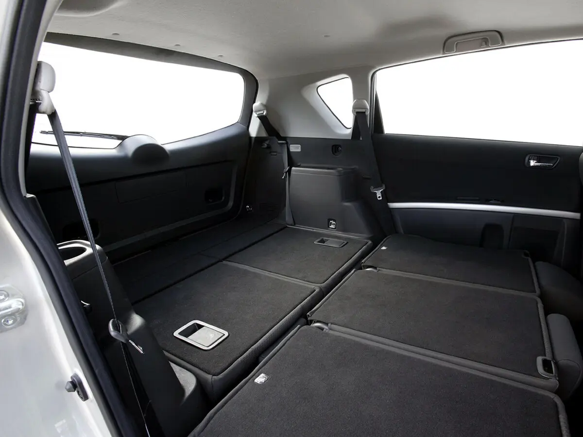 Toyota Corolla Verso I Рестайлинг Компактвэн — сүрөт 11
