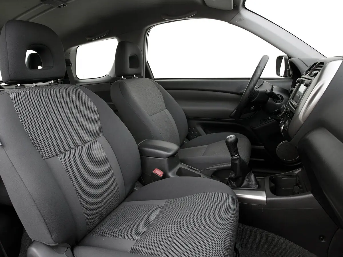Toyota RAV4 II (XA20) Рестайлинг Внедорожник 3 дв. — фото 7