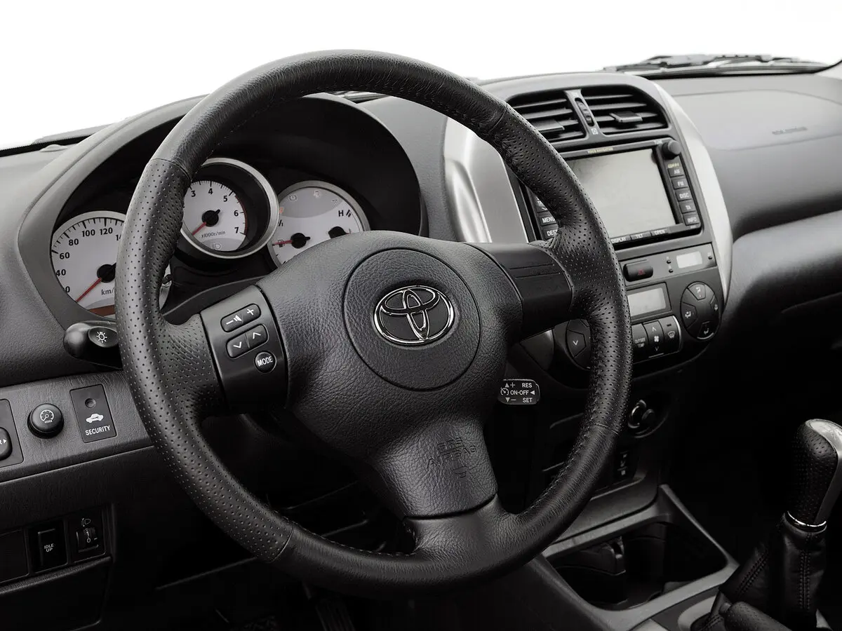 Toyota RAV4 II (XA20) Рестайлинг Внедорожник 5 дв. — фото 9