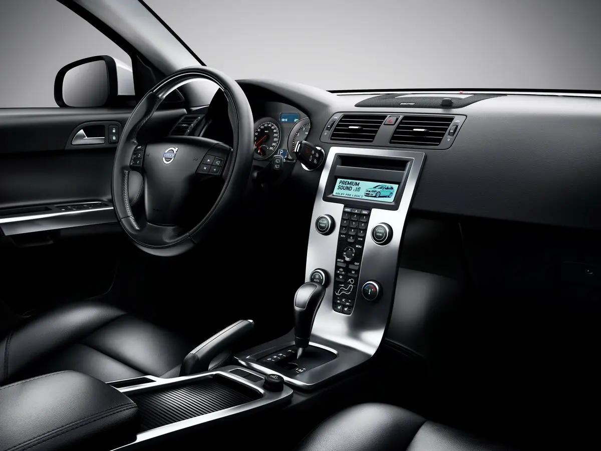Volvo S40 II Седан — photo 7