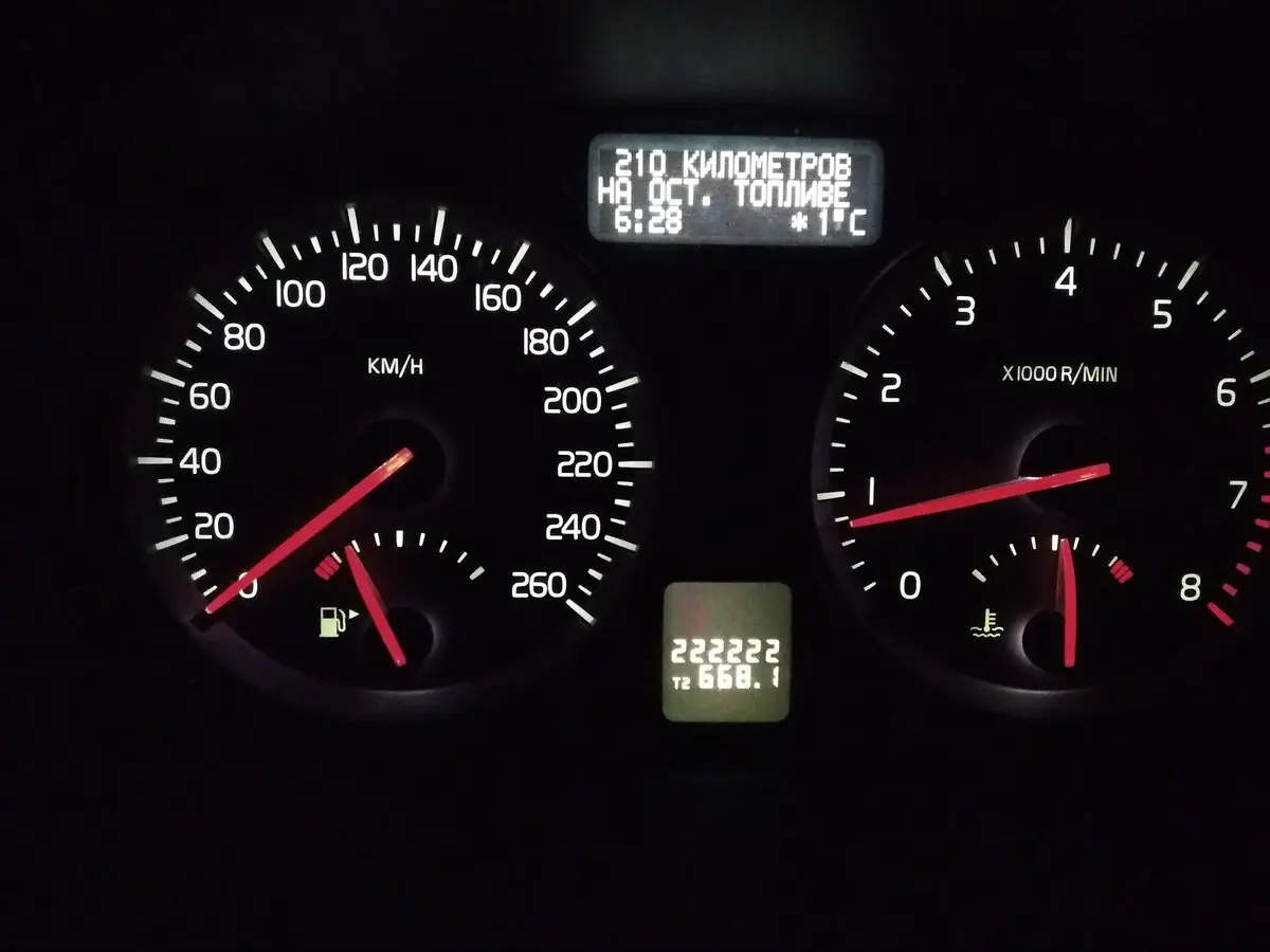 Volvo S40 II Седан — photo 9