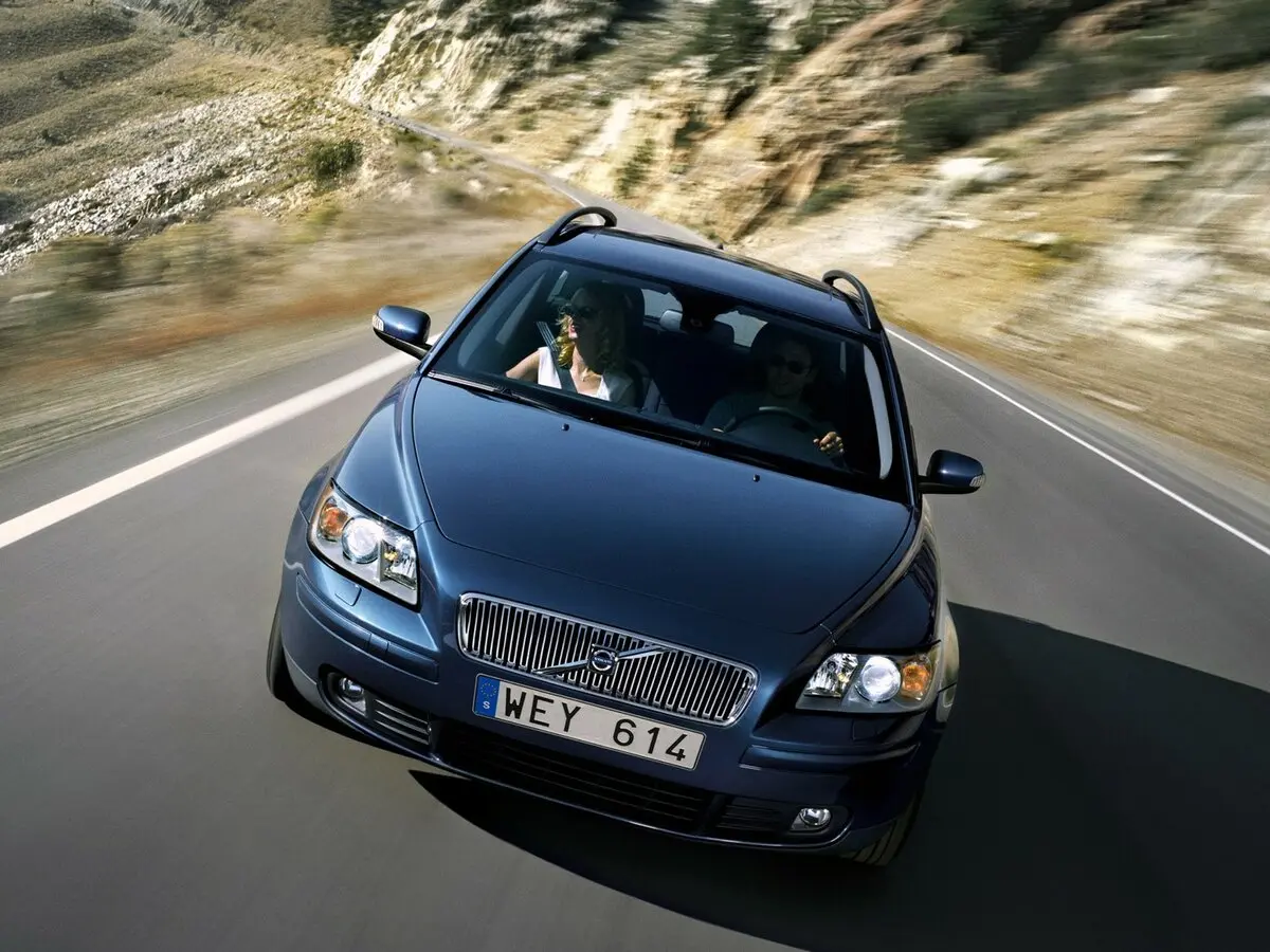 Volvo V50 I Универсал 5 дв. — photo 3