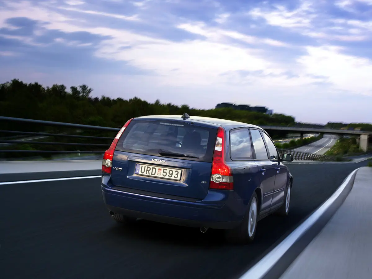 Volvo V50 I Универсал 5 дв. — photo 4