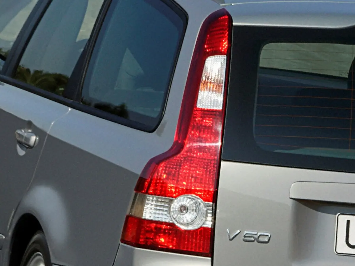 Volvo V50 I Универсал 5 дв. — photo 11
