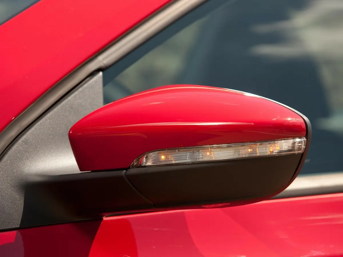 Volkswagen Scirocco III Хэтчбек 3 дв. — сүрөт 16