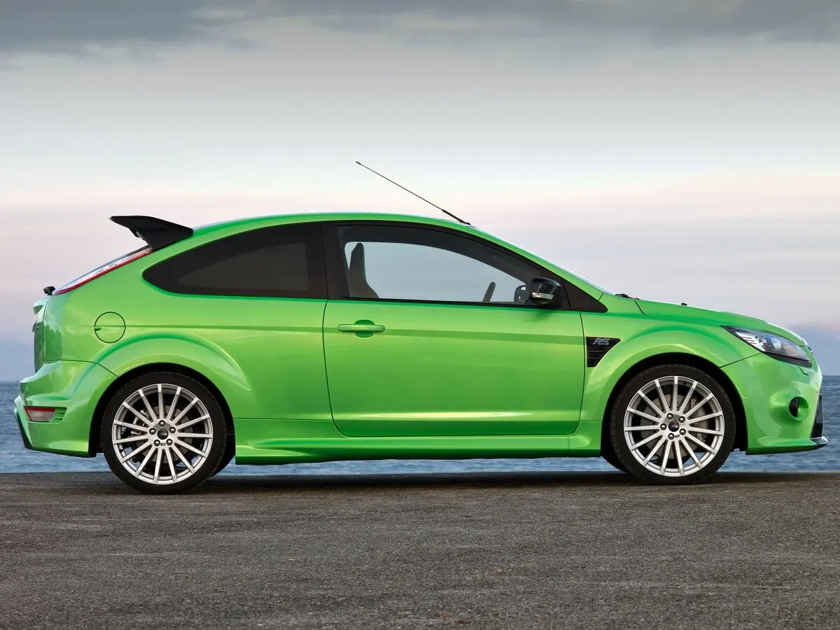 Ford Focus RS II Хэтчбек 3 дв. — сүрөт 2