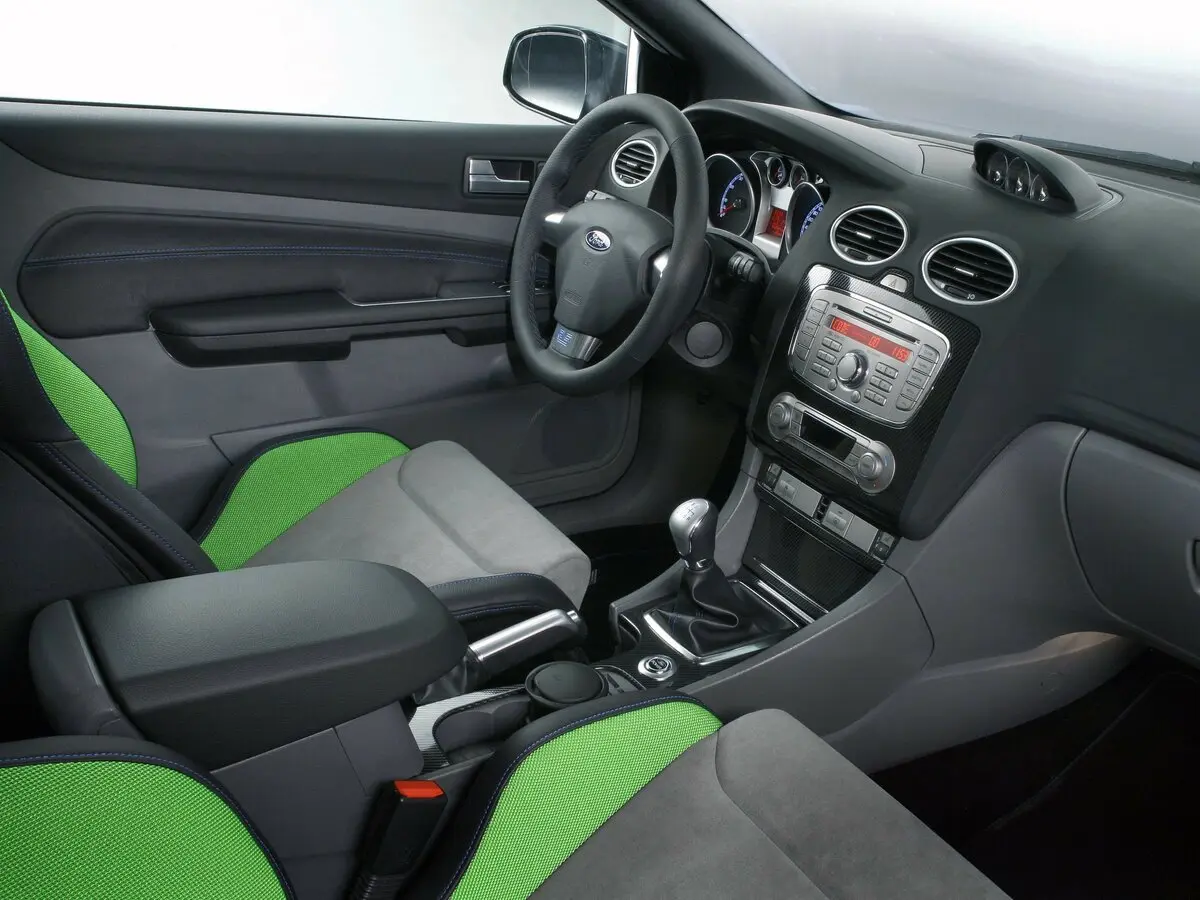 Ford Focus RS II Хэтчбек 3 дв. — сүрөт 7