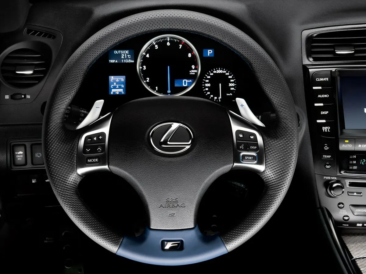 Lexus IS F 2007 – 2014 Седан — сүрөт 8