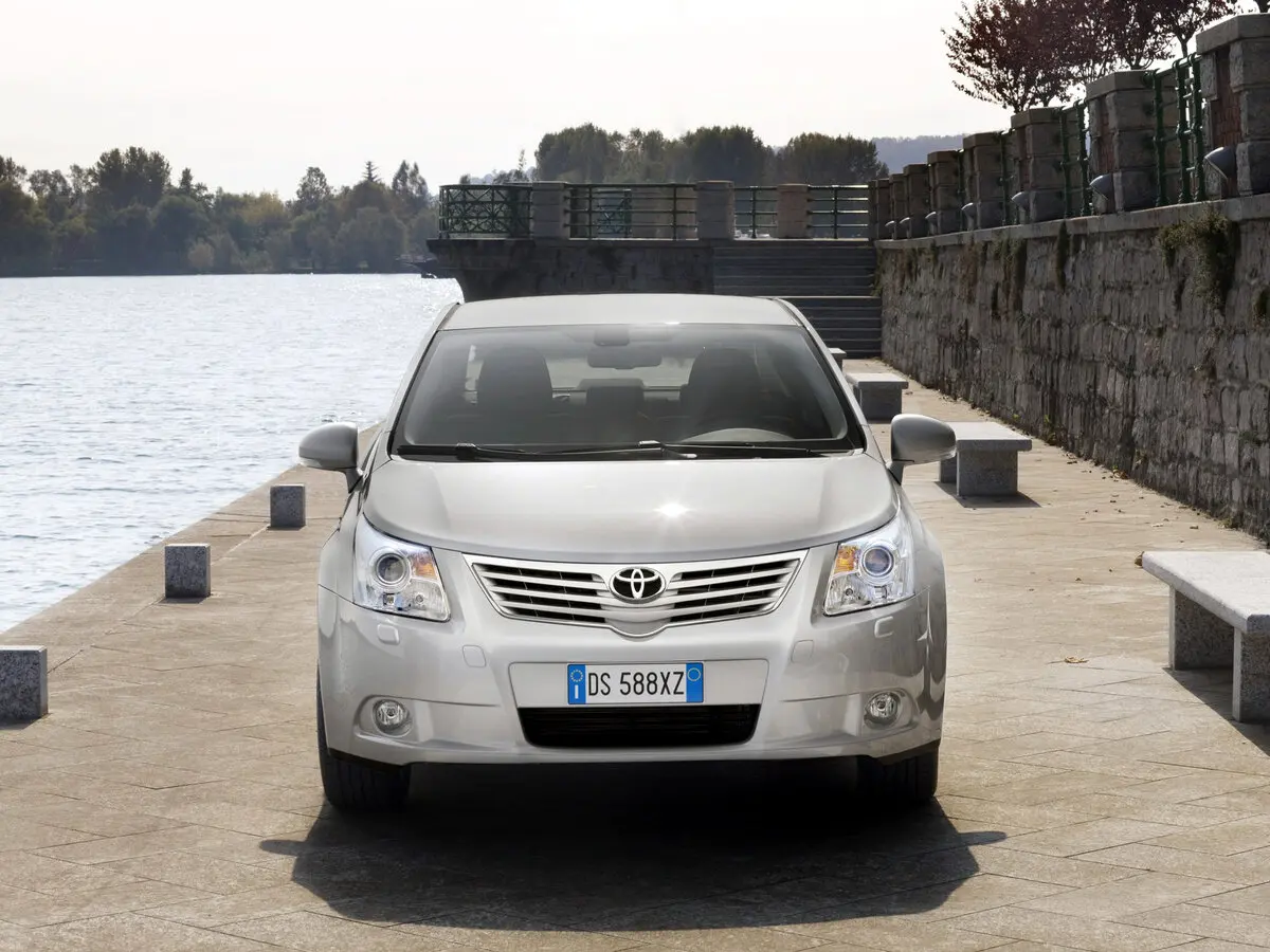 Toyota Avensis III Седан — сүрөт 3