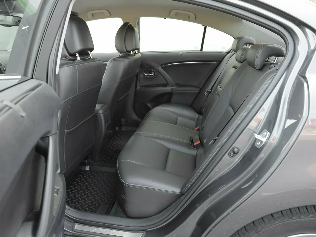 Toyota Avensis III Седан — сүрөт 12