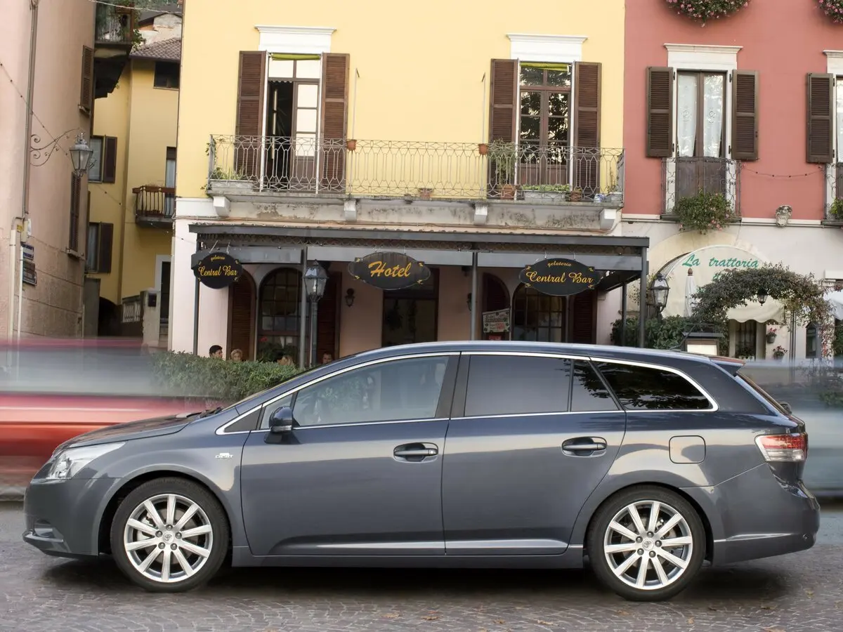 Toyota Avensis III Универсал 5 дв. — сүрөт 2