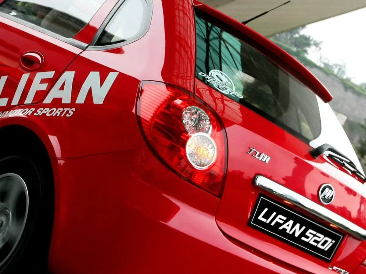Lifan Breez (520) 2007 – 2014 Хэтчбек 5 дв. — 照片 6