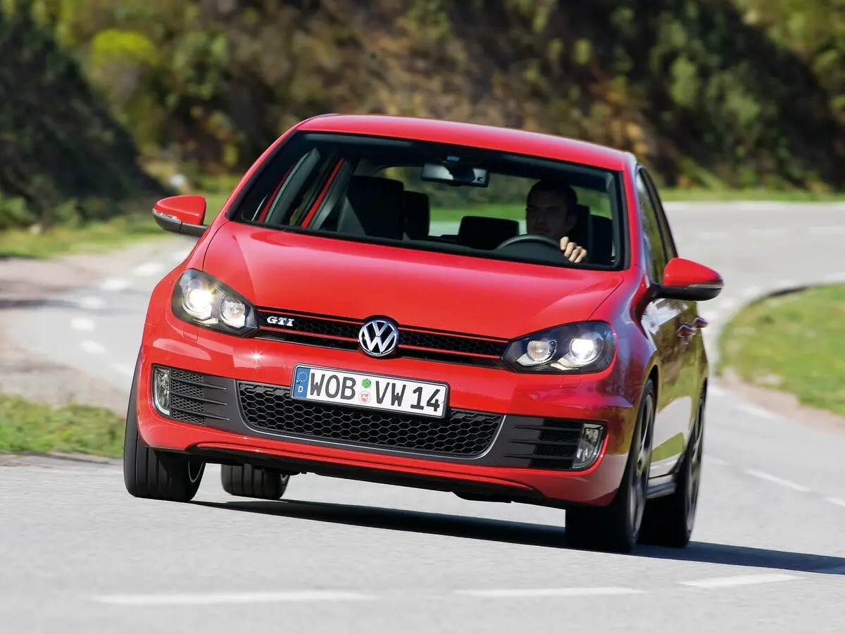 Volkswagen Golf GTI VI Хэтчбек 5 дв. — сүрөт 3
