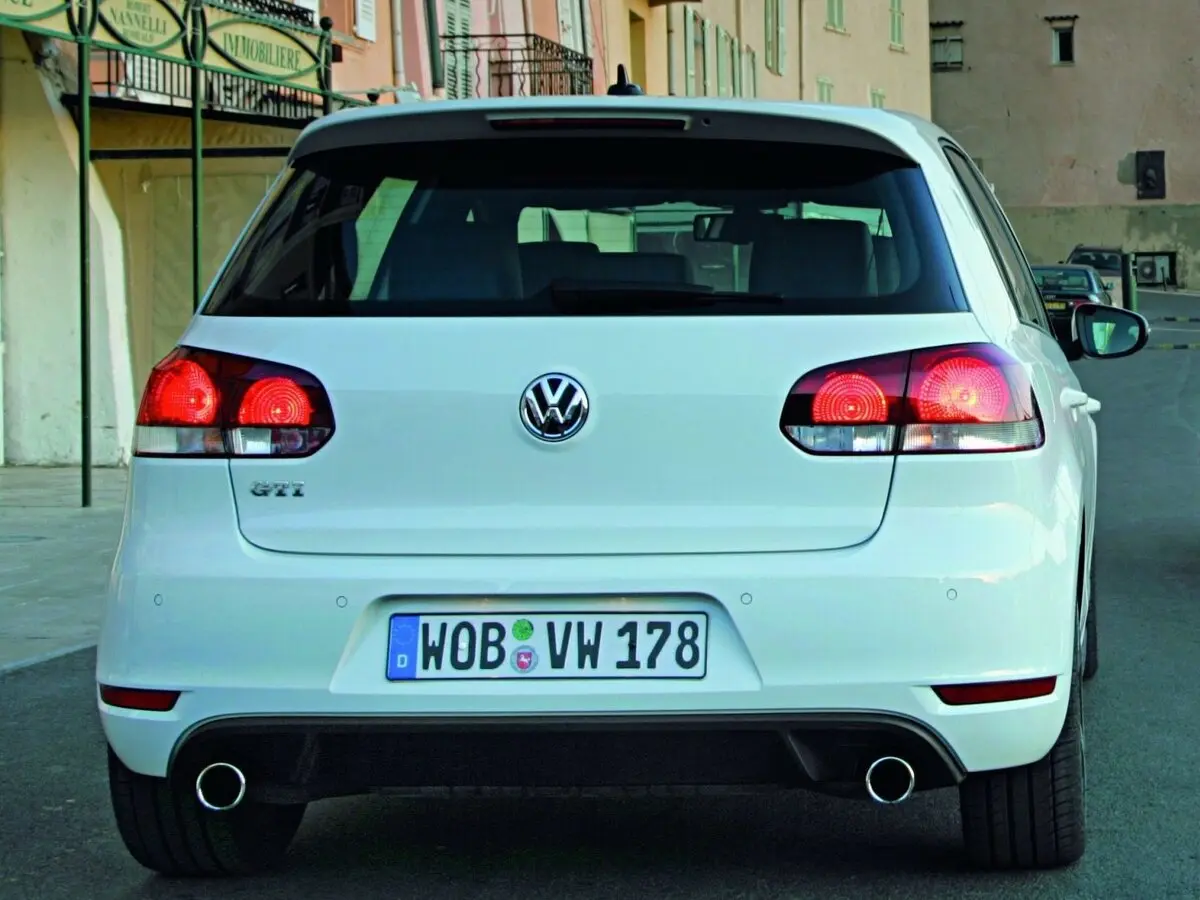 Volkswagen Golf GTI VI Хэтчбек 5 дв. — сүрөт 4