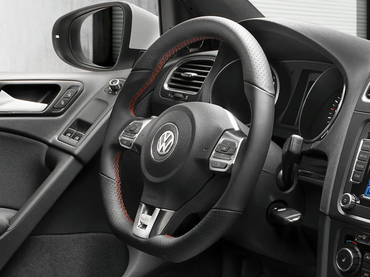Volkswagen Golf GTI VI Хэтчбек 5 дв. — сүрөт 9
