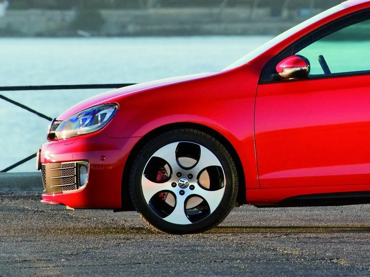 Volkswagen Golf GTI VI Хэтчбек 5 дв. — сүрөт 16