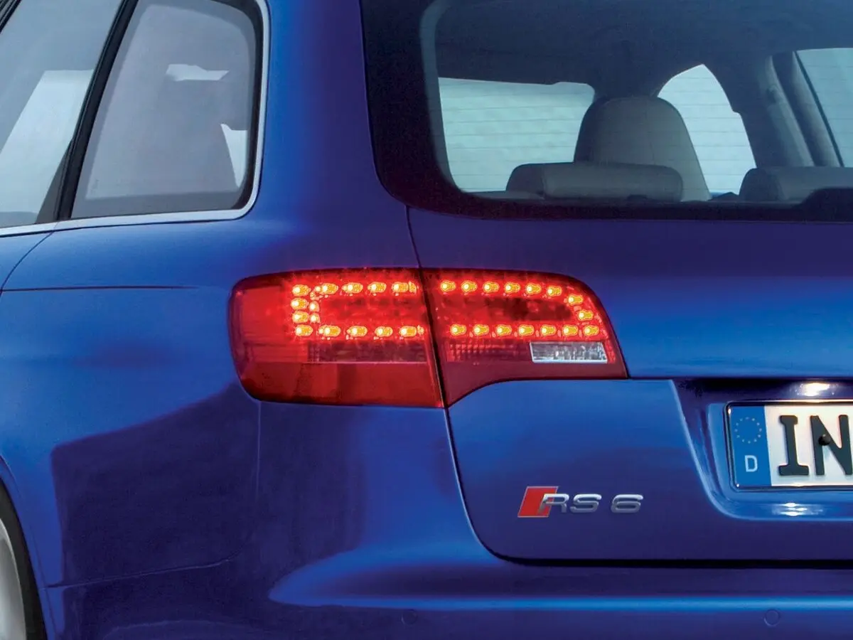 Audi RS 6 II (C6) Универсал 5 дв. — сүрөт 14