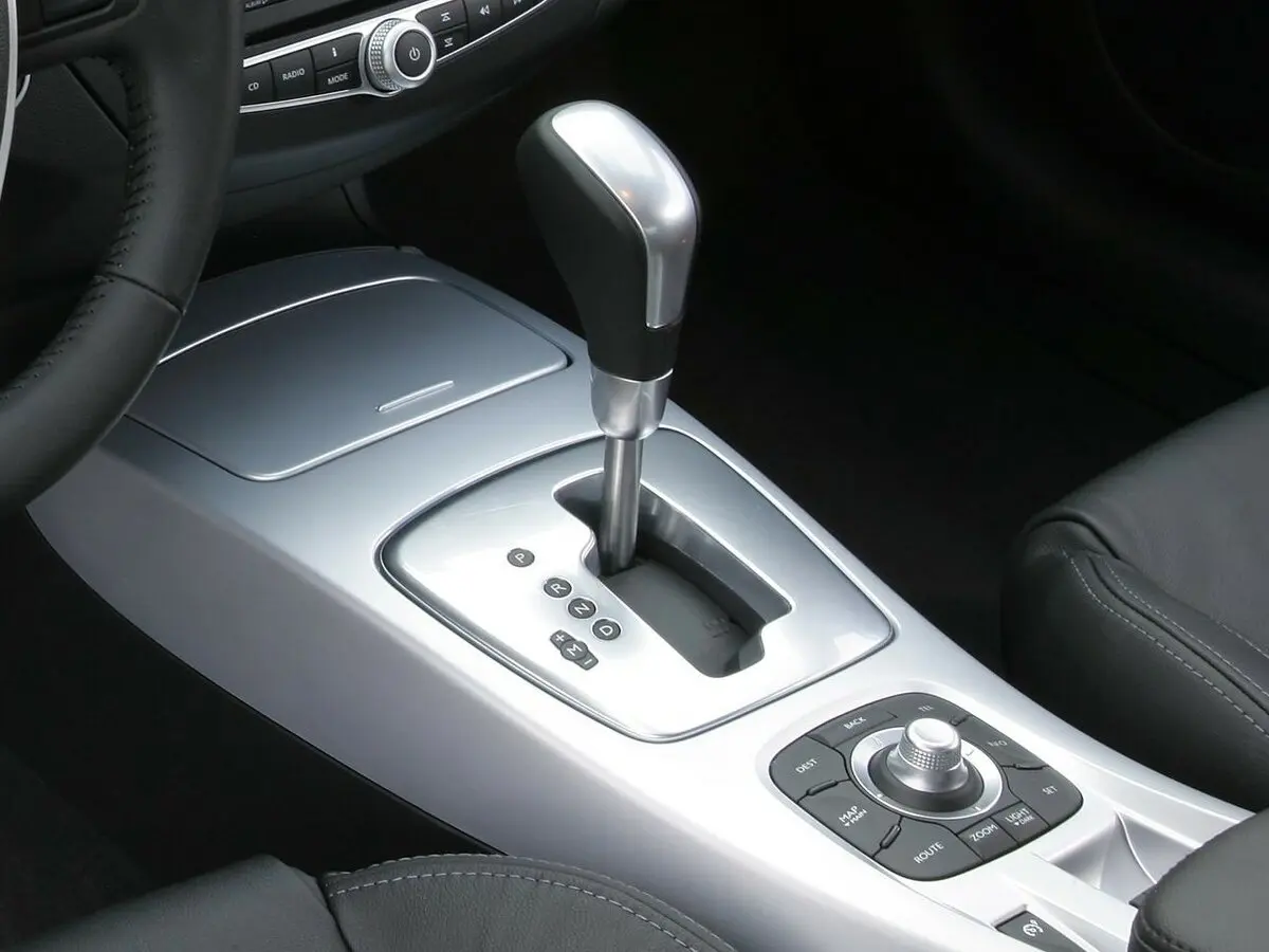 Renault Laguna III Купе — сүрөт 12