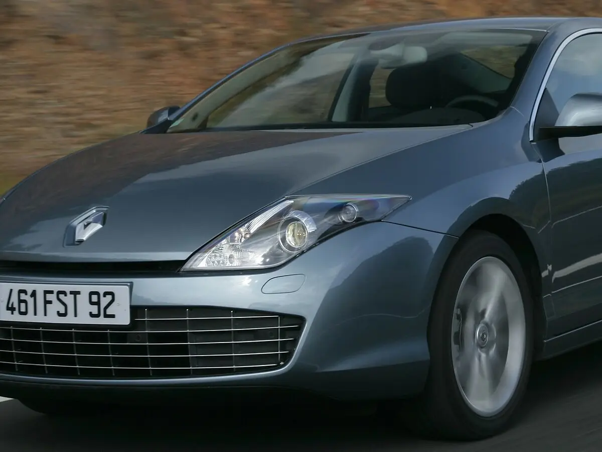 Renault Laguna III Купе — сүрөт 14