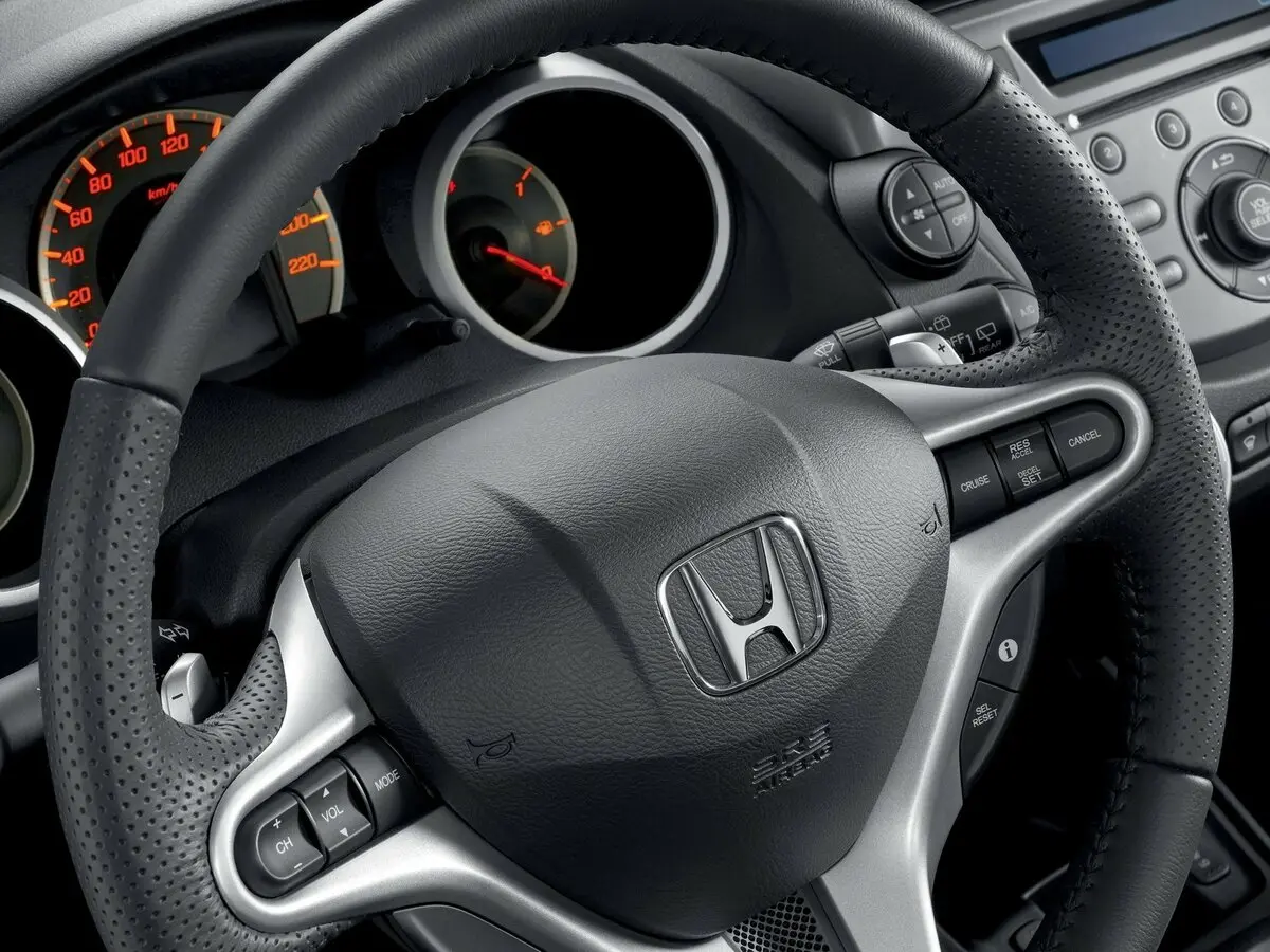Honda Jazz II Хэтчбек 5 дв. — фото 10