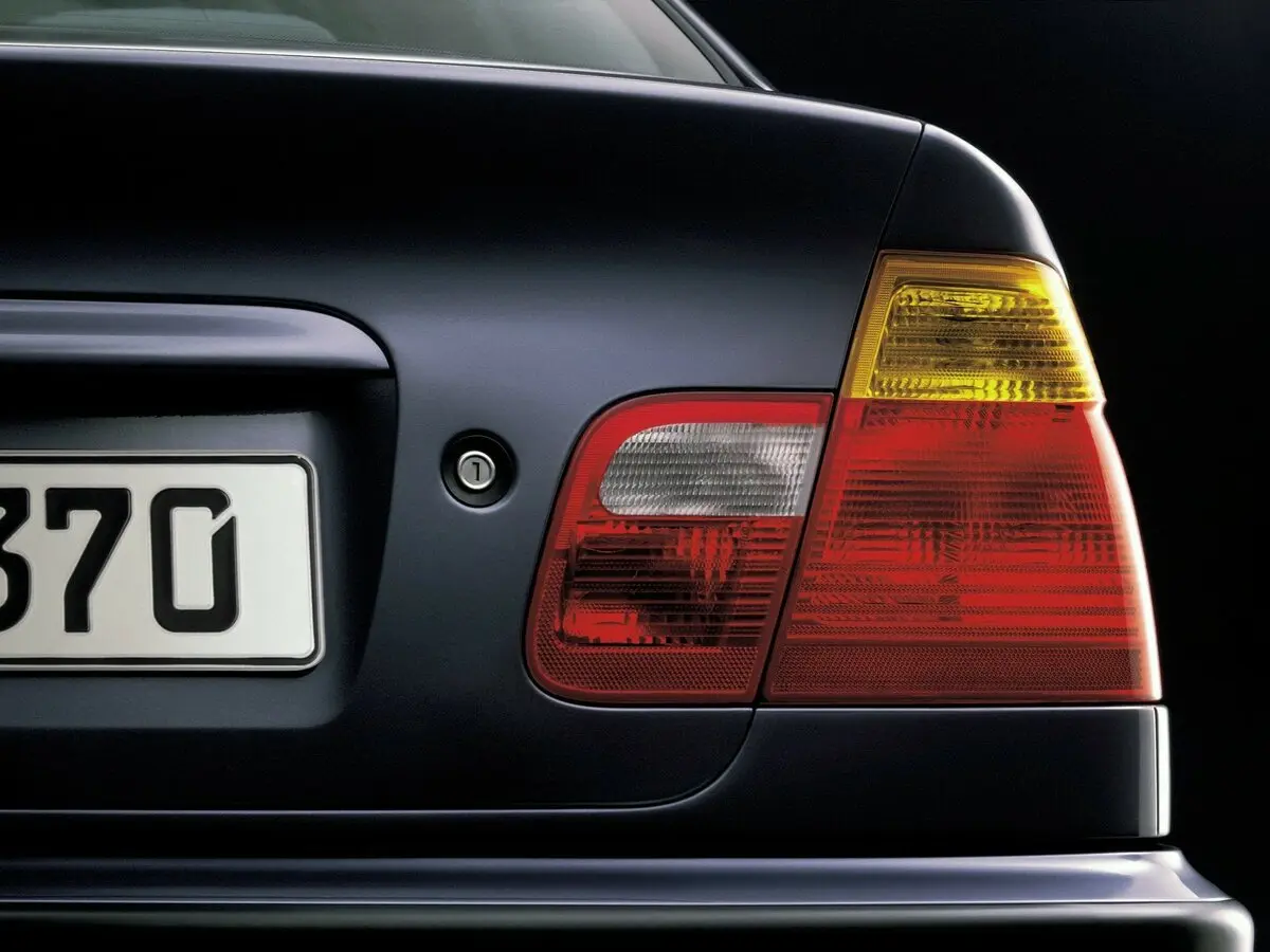 BMW 3 серии IV (E46) Седан — photo 8