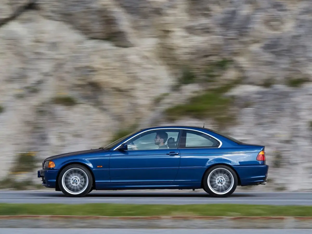 BMW 3 серии IV (E46) Купе — photo 2