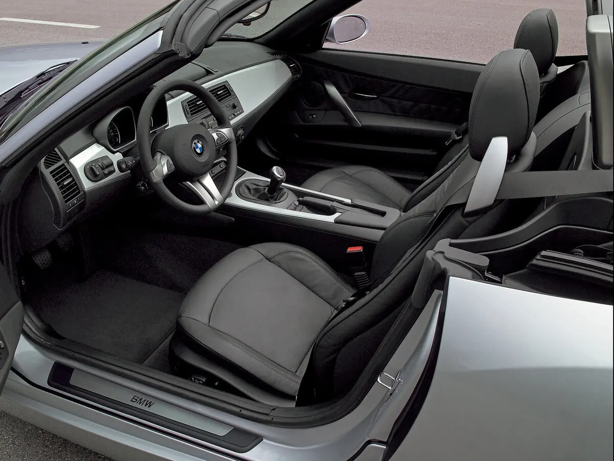 BMW Z4 I (E85/E86) Родстер — сүрөт 8