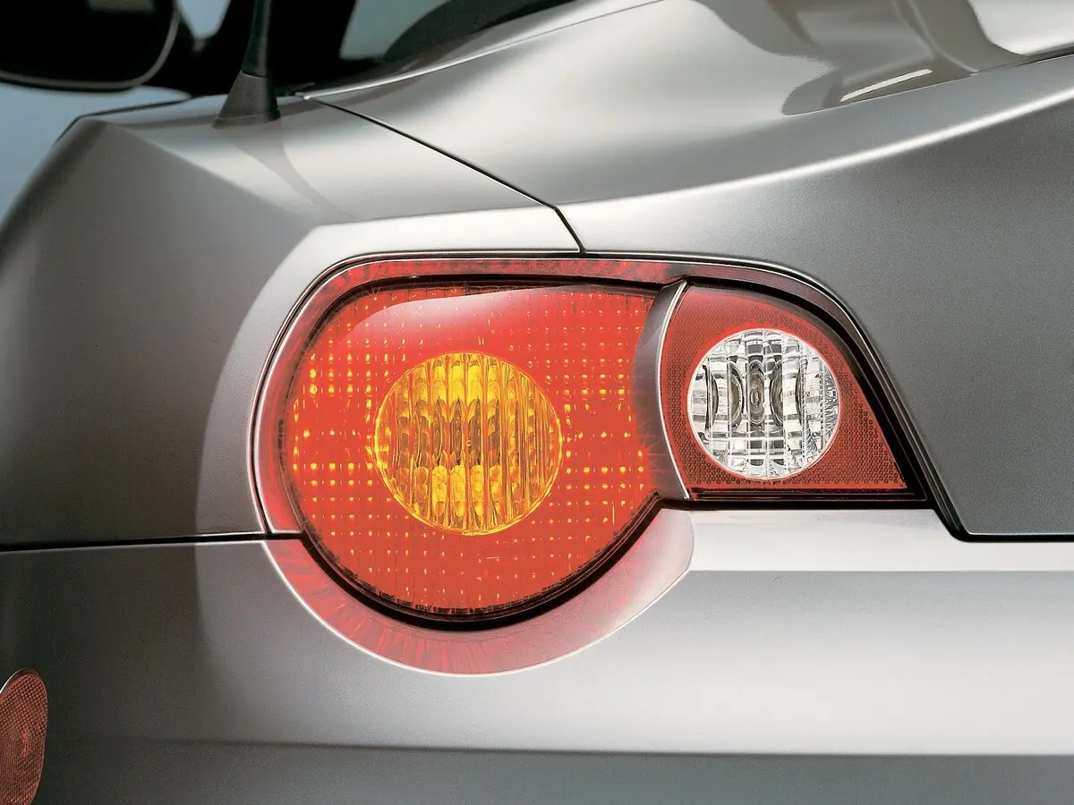 BMW Z4 I (E85/E86) Родстер — сүрөт 15