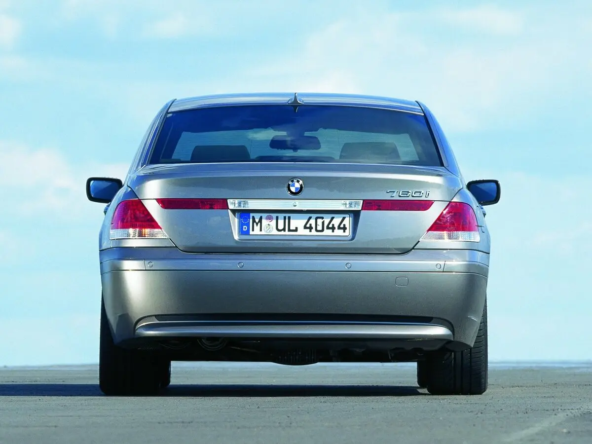 BMW 7 серии IV (E65/E66) Седан — сүрөт 4