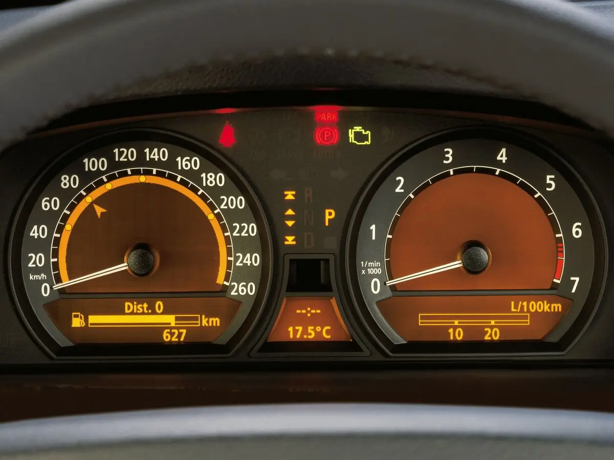 BMW 7 серии IV (E65/E66) Седан — сүрөт 9