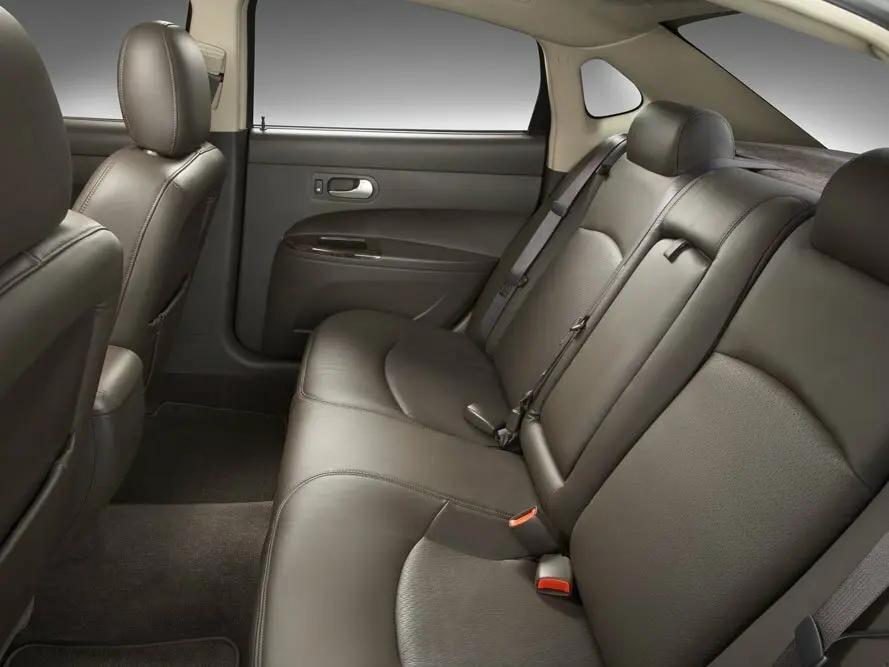 Buick LaCrosse I (North America) Седан — сүрөт 6