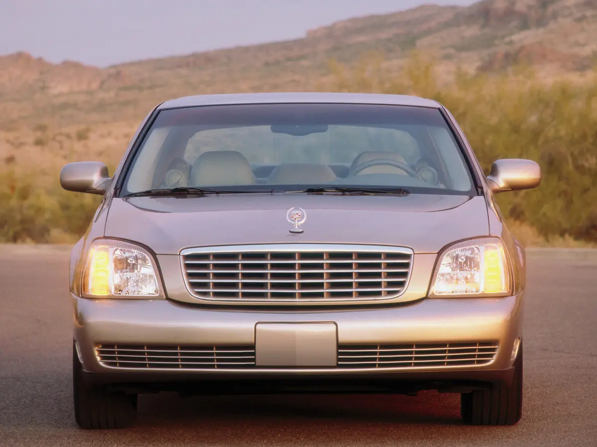 Cadillac DeVille VIII Седан — сүрөт 4